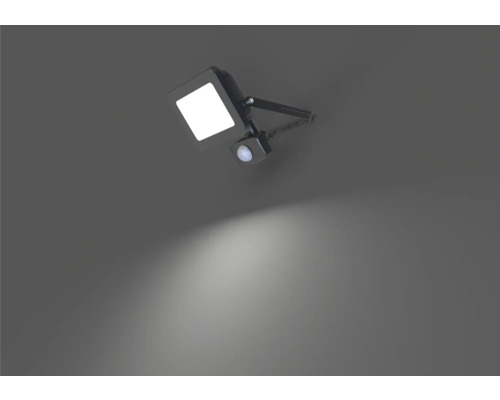 LED-strålkastare för utomhusbruk med rörelsesensor