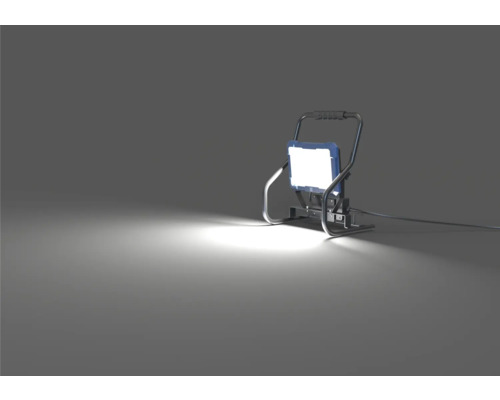 LED-bygglampa med bärhandtag och kabel