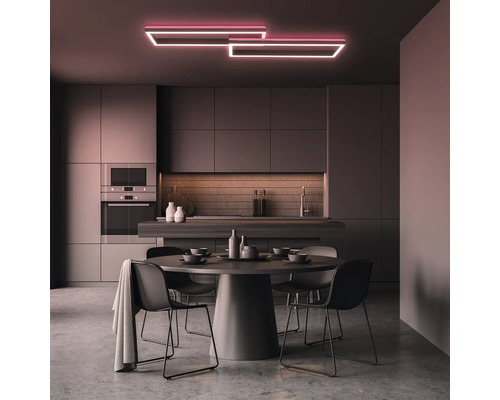 Modernt kök med matbord och LED taklampa