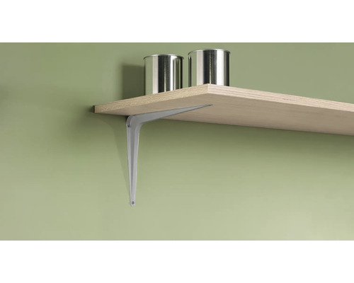 Hylla med två burkar monterade på metallvinkel