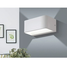 Vit vägglampa för inomhusbruk