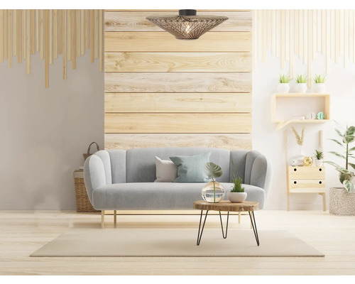 Vardagsrum med soffa, trävägg, träbord och taklampa