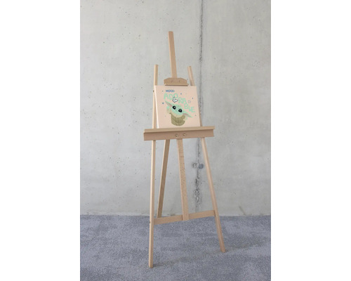 Staffli med duk och barnmotiv