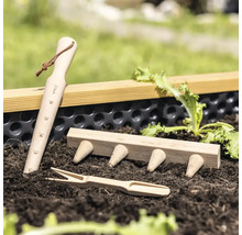 Trädgårdsredskapsset för odling och plantering i upphöjd rabatt.