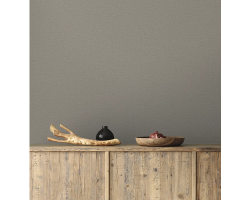 Tapet på väggen i vardagsrummet.