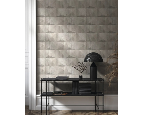 Dekorativ vägg med geometrisk 3D-effekt och träutseende i vardagsrummet