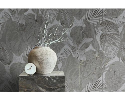 Dekorativ tapet med växtmönster, vas, klocka och dekoration