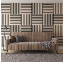 Vardagsrum med panelvägg, soffa och golvlampa