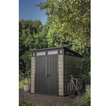 Trädgårdshus med dubbeldörr och cykel på trädäck