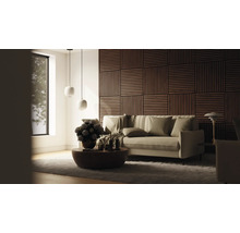 Vardagsrum med soffa, soffbord, hänglampor och väggpaneler med trästruktur