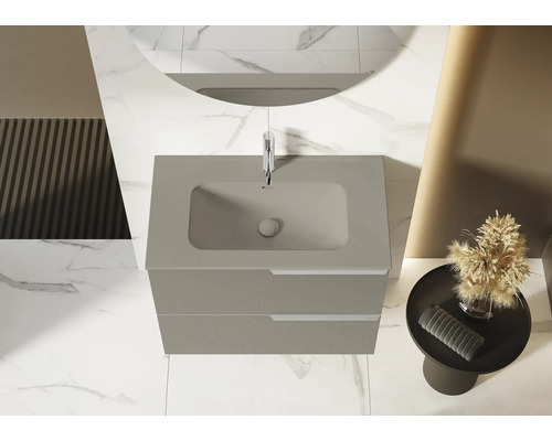 Tvättställ med underskåp och två lådor i badrummet