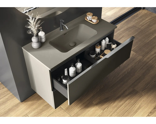 Tvättställsskåp med utdrag och förvaringsutrymme för badrummet