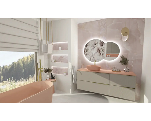 Modernt badrum med badkar, tvättställ, spegel och fönster