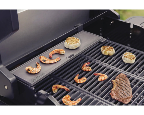 Grill med räkor, vitlök och biff