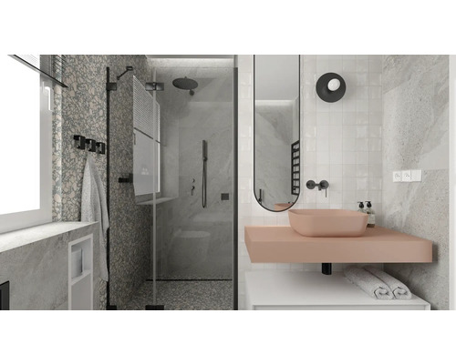 Badrum med dusch, handfat och spegel