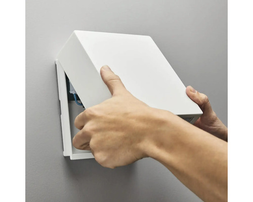 Installation av infälld dosa för el i en vägg