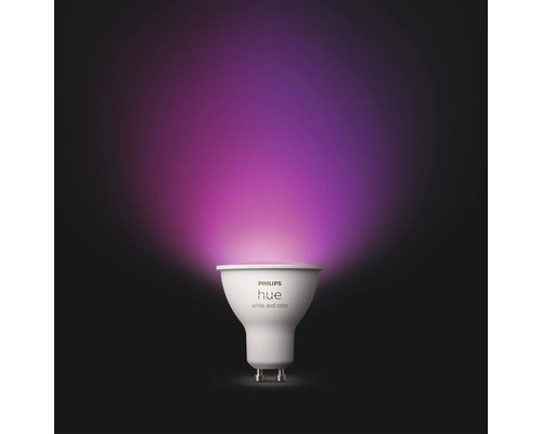 Philips Hue lampa med färgat ljus