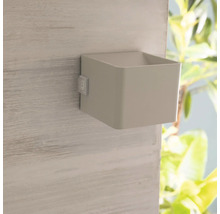 Fyrkantig vägglampa i metall för utomhusbruk