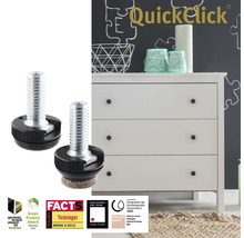Två QuickClick möbelglidare framför en byrå och utmärkelser som German Brand Award Logo