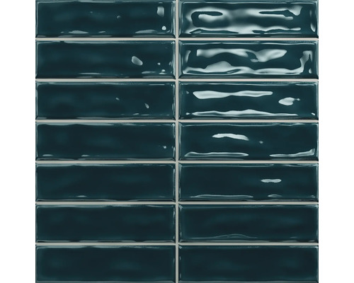 Rektangulära, glänsande kakelplattor i tunnelbanestil