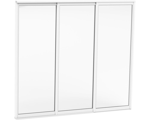 Garderob med tre skjutdörrar