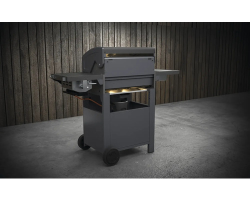 Gasolgrill med förvaringsutrymmen och hjul