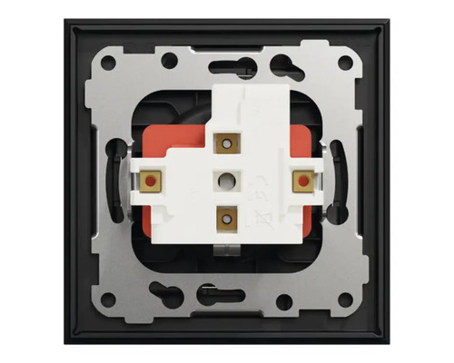 Baksidan av en svart strömbrytare