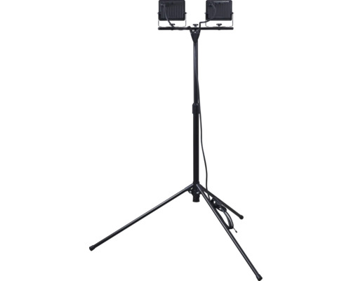 Dubbelstrålkastare på stativ för byggarbetsplats