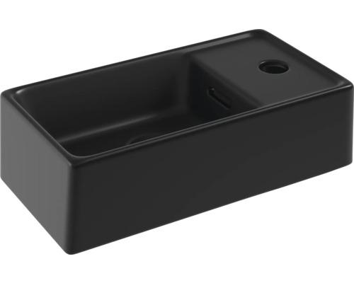 Tvättställ av sanitetskeramik