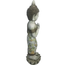 Buddhafigur med mosaikmönster för trädgården