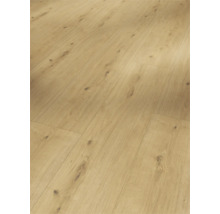 Ljust trägolv med naturlig ådring