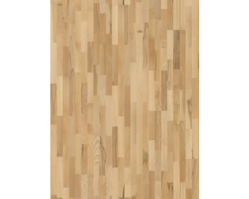 Ljust träparkett i fiskbensmönster