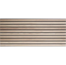 Träpanel med ribbstruktur