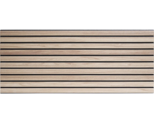 Träpanel med ribbstruktur