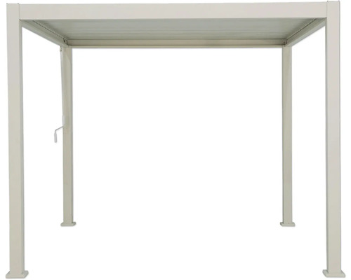 Fristående lusthus med metallram och tak