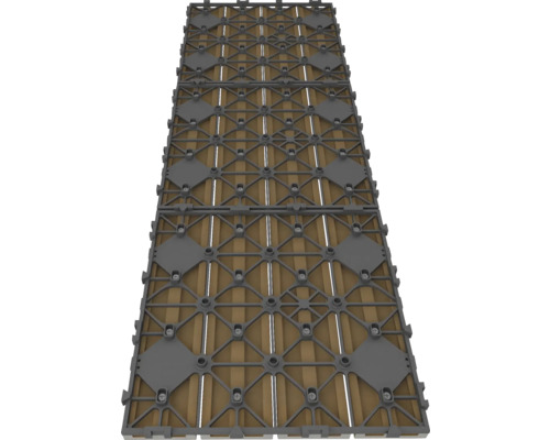 Trädäck av trä med underkonstruktion av plast