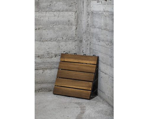 Trädgårdsplatta av trä