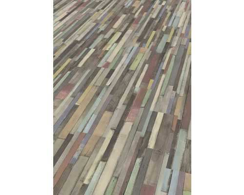 Flerfärgat laminat med träutseende för inomhusbruk