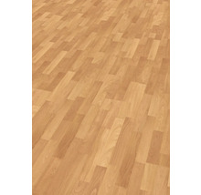 Trägolv med laminatutseende.