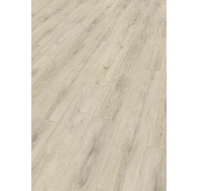 Ljust laminatgolv med trästruktur.