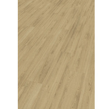 Lagt laminatgolv med träutseende.