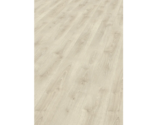 Ljust laminatgolv med träutseende