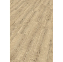 Lagt laminatgolv med träutseende.