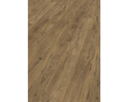 Närbild av ett laminatgolv med träutseende