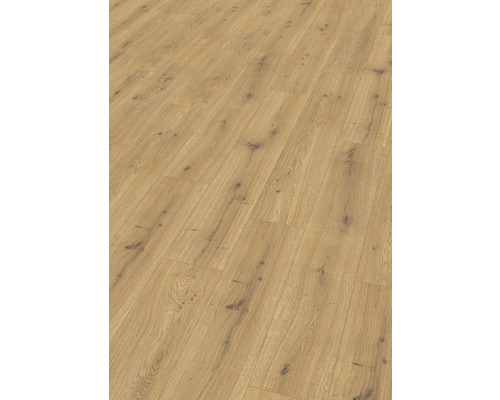 Lagt laminat med träutseende