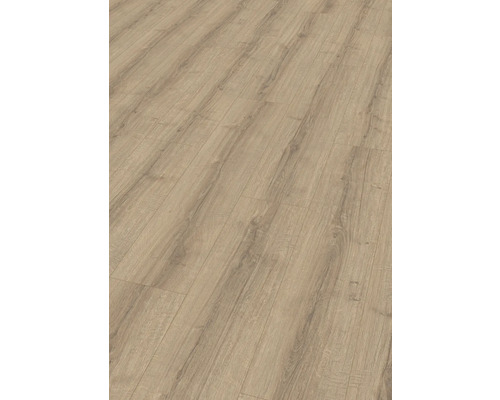 Närbild av ljust laminatgolv med trästruktur