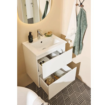 Tvättställsskåp med öppet lådsystem i badrummet.