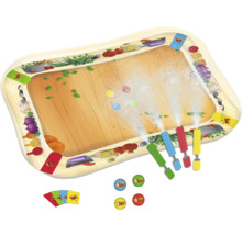Spelbräda med mat, stänk och spelkort