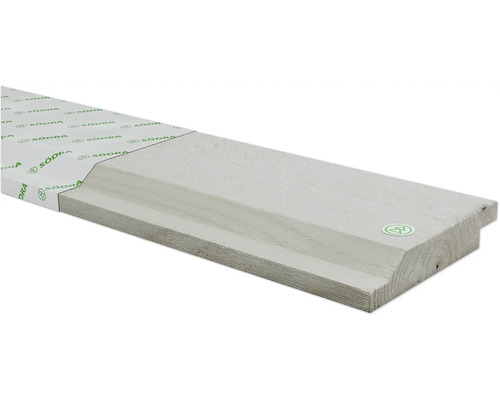 Ytterpanel enkelfas grundmålad vit falsad 22x120x4200 mm Träfasad med not och spont och logotyp från tillverkaren Södra