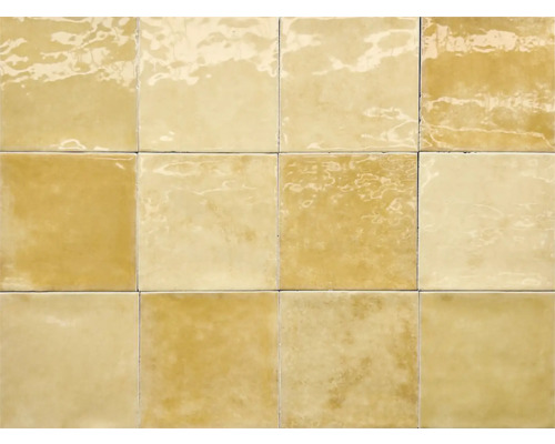 Arrangemang av keramiska plattor